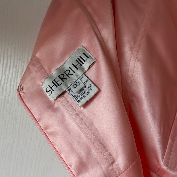 Sherri Hill Pink Off-Shoulder Floral Applique Prom Gown - Picture 5 of 8